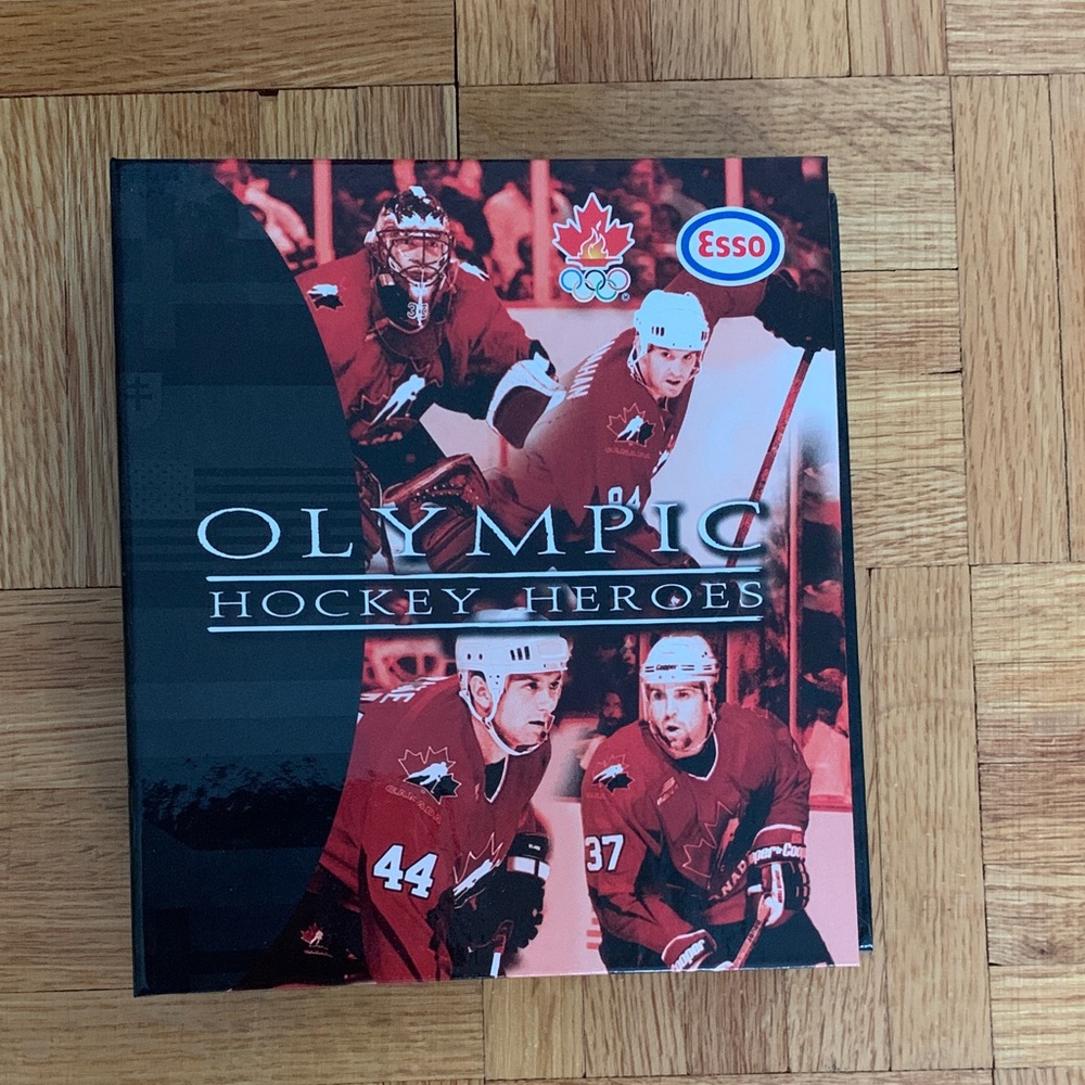 OLYMPIC HOCKEY HEROES : 1998 Nagano Olympics Collector’s Album by Esso